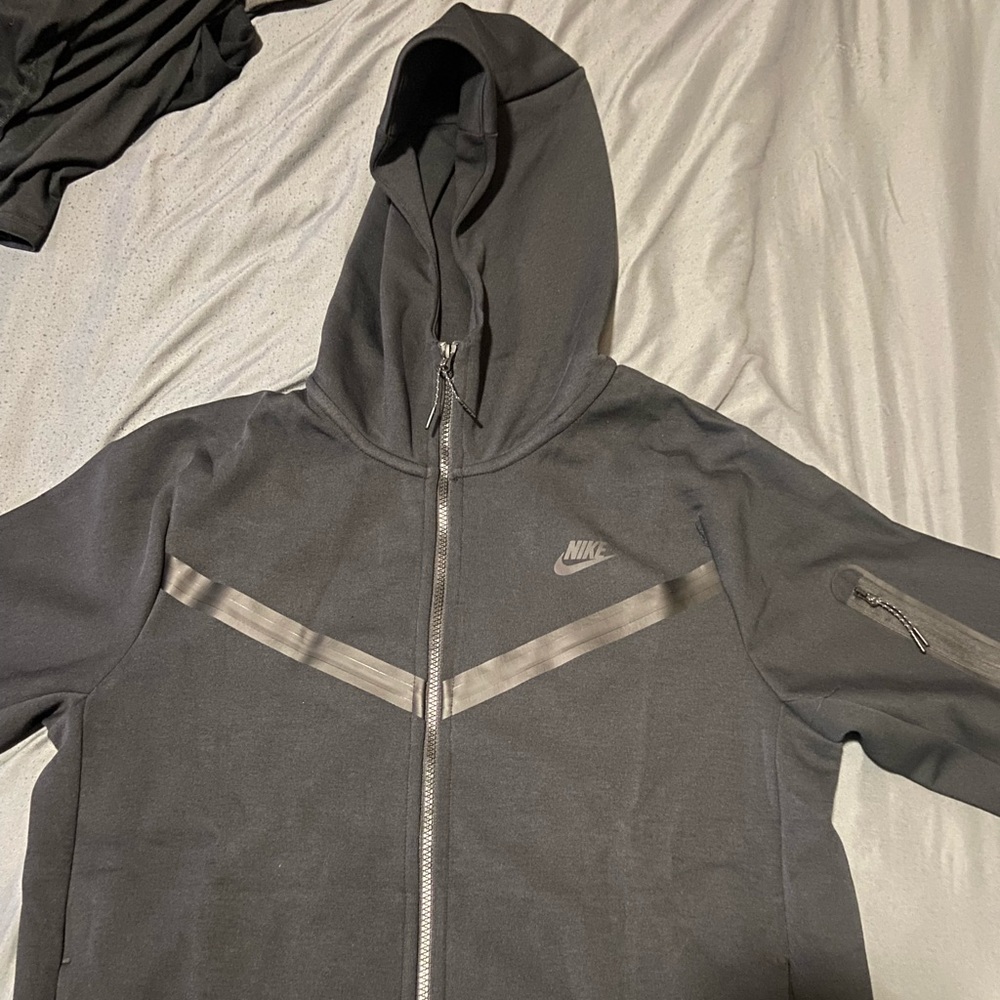 Nike tech fleece jacket & pants